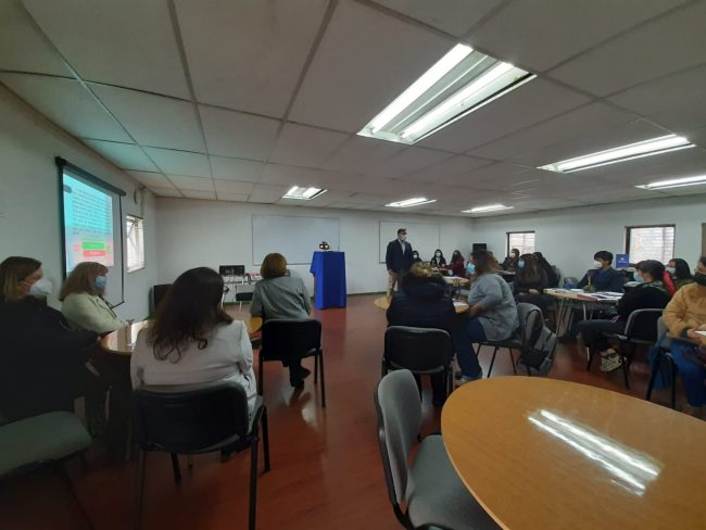 charla colegio san carlos chillan